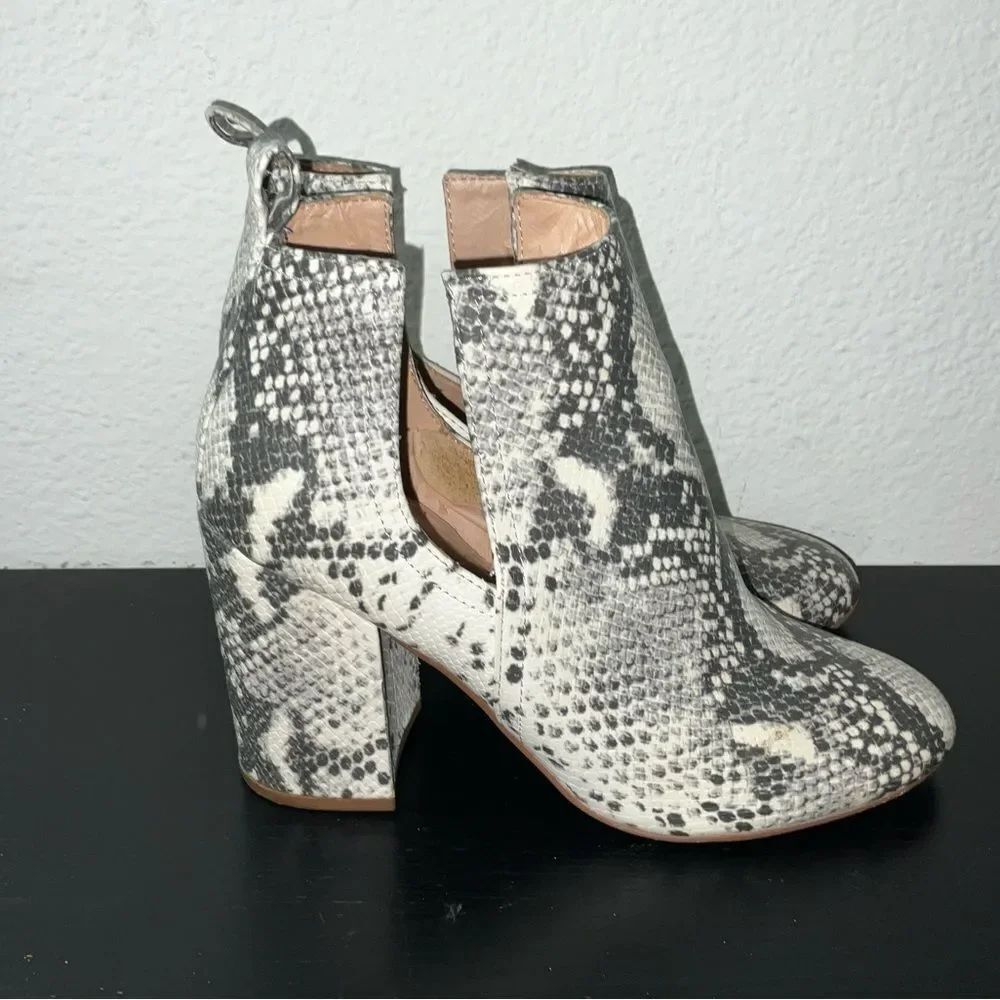 Women's Snake-Print Block Heel Ankle Boot in Black & White